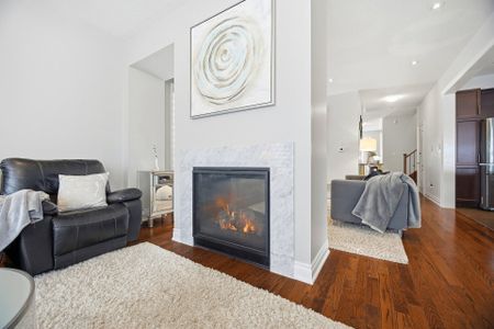 For Lease - 5 Mugford Crescent, Brampton, Ontario - Photo 2