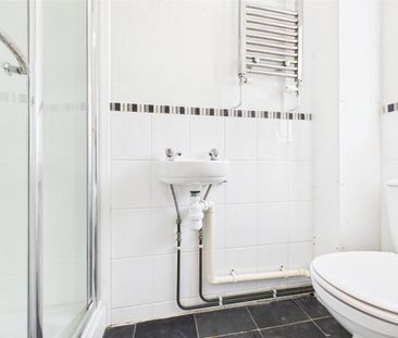 3 bedroom semi-detached house to rent - Photo 6