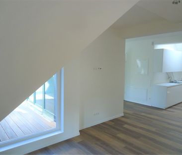 Großzügige 2-Raum Whg. mit Dachterrasse, EBK, 2 Bäder, Fubo-Heizung... - Photo 1