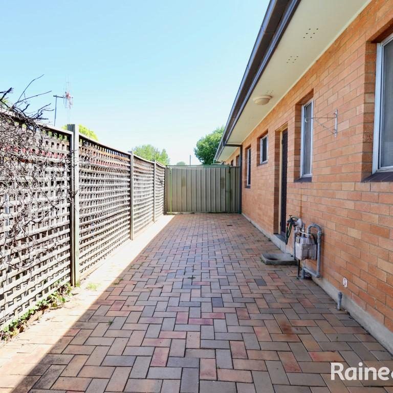 3 Bedroom Unit - Good Location - Available Now!!! - Photo 1