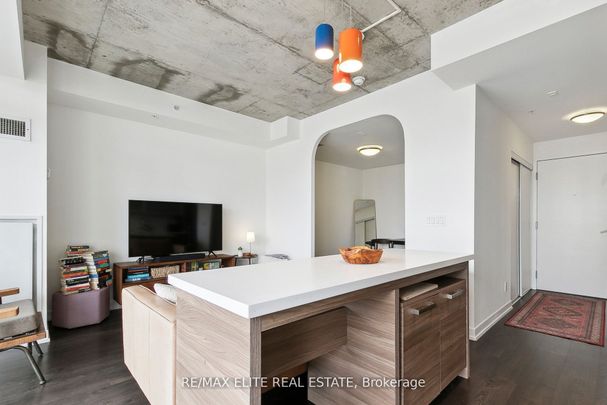 Q Lofts - Photo 1