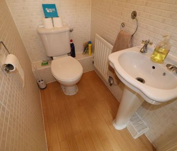 Abbey Close, Shepshed - Photo 4