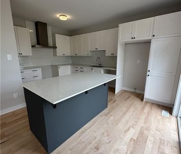 For Lease - 720 Eminence Street, Barrhaven, Ontario - Photo 5