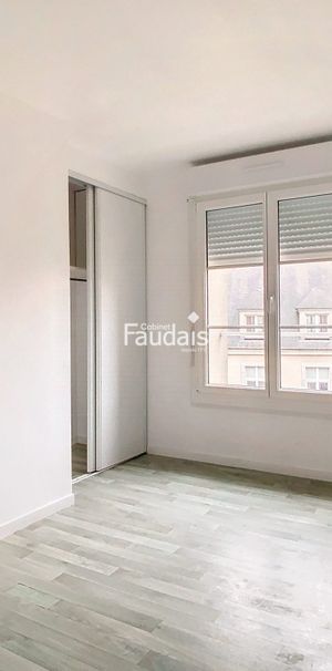 Location Appartement 2 pièces 36m² COUTANCES 50200 - Photo 1