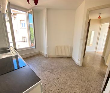 Location Appartement 2 pièces 41m² - Photo 4