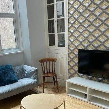 8 bedroom terraced house to rent - Photo 1