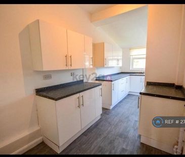2 bedroom terraced house to rent - Photo 5
