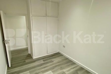 Newly refurbished bright & airy first floor period conversion - Photo 2