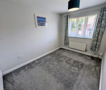 3 bedroom semi-detached house to rent - Photo 4