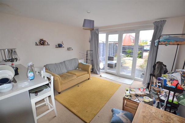 4 bedroom terraced house to rent - Photo 1