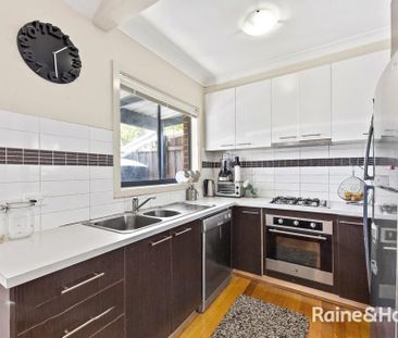 2/12 Emily Street, St Albans, VIC 3021 - Photo 2