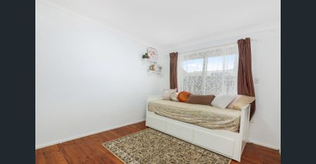 Family Home - Photo 5