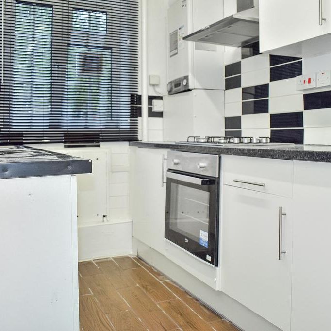 2 bedroom serviced apartment to rent - Photo 1