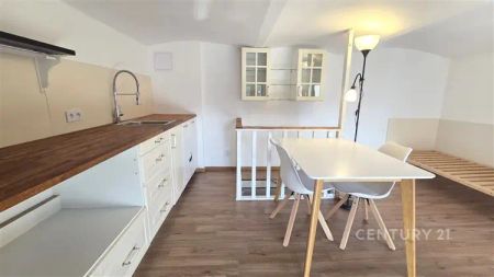 Pronájem ateliéru / kanceláře s garáží a nabíjením pro elektromobil, ul. Dělnická ve Znojmě - Photo 3