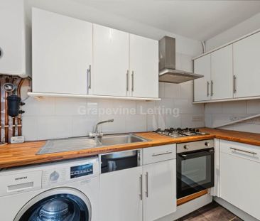 3 bedroom flat to rent - Photo 2