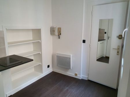 Location Appartement 1 pièce 12m² POITIERS 86000 - Photo 4