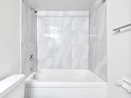 For Lease - 35 Esterbrooke Avenue Unit# 708, Toronto, Ontario - Photo 5