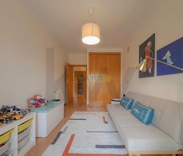 Apartment T4 in Cascais e Estoril, Cascais - Photo 2