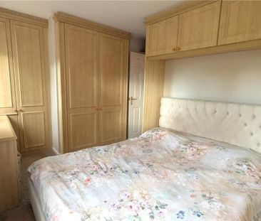 3 bedroom detached house to rent - Photo 3