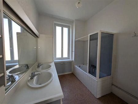 Location appartement 3 pièces - 98.53m² à Saint-péray (07130) - Photo 2