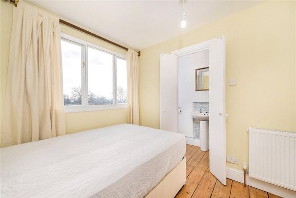 1 bedroom flat in Camden - Photo 1