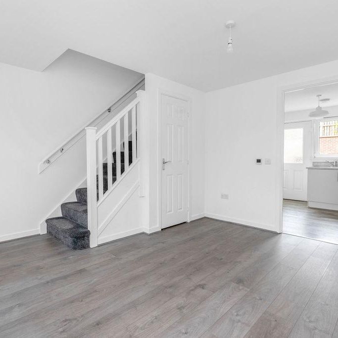 2 bedroom terraced house to rent - Photo 1