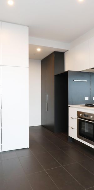 902/101 St Kilda Road, St Kilda VIC 3182 - Apartment For Rent | Domain - Photo 1