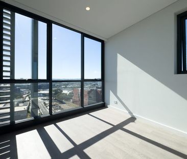 Brand New Designer 2 Bedroom Apartment with Secure parking ALBA, GR... - Photo 3