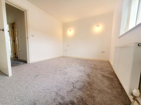 3 bedroom terraced house to rent - Photo 2
