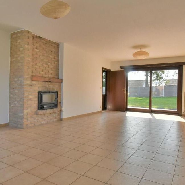 Villa te huur in Hoeilaart voor € 1.850 met 4 slaapkamers - Photo 1