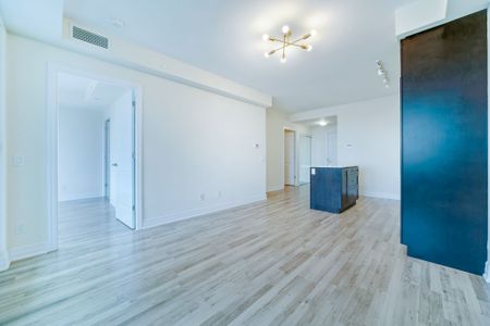 For Lease - 9075 Jane Street Unit# 1207, Vaughan, Ontario - Photo 5