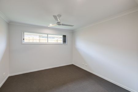 Brand New Family Home - Park Lane Estate! - Photo 5