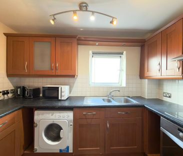 1 bedroom in a flat share to rent - Photo 6