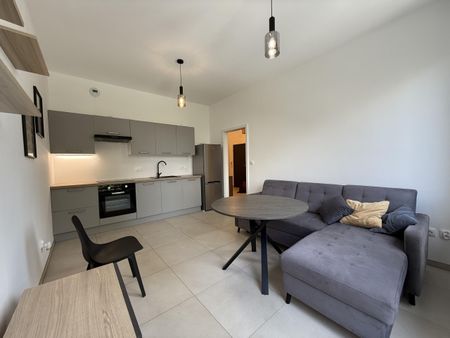 Komfortowe 2 pokojowe mieszkanie w samym sercu miasta! - Фото 4