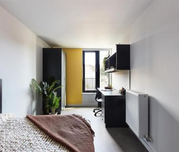1 bedroom in a flat share to rent - Photo 4