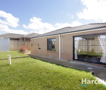 Stunning 4-Bedroom Home in Doreen - Photo 6