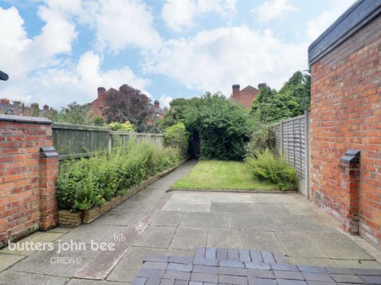 Stamford Avenue, CREWE - Photo 1
