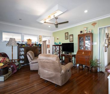 38 Coomber Street, Svensson Heights, Qld 4670 - Photo 2