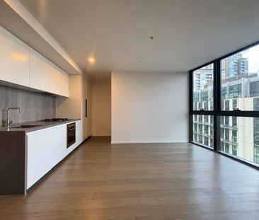 City Living Made Easy – Two Bedrooms with Exceptional Resident Faci... - Photo 4