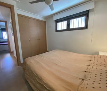 Apartamento de alquiler en Calle San Bartolome Tirajana, Los Arenal... - Photo 4