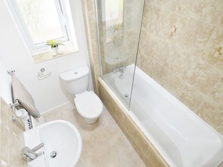 St Margarets Close, Preston - Photo 3