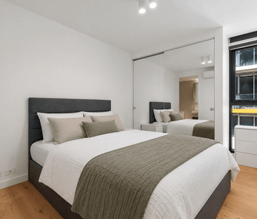 Furnished Three-Bedroom Living in the Heart of South Yarra - Photo 4