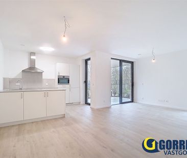 Rustig gelegen gelijkvloers nieuwbouwappartement met 2 slaapkamers. - Photo 5