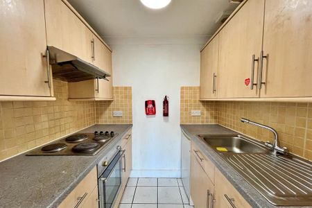 1 bedroom flat to rent - Photo 3