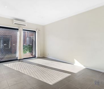 3 BEDROOM HOME, IN A GREAT LOCATION - Photo 1