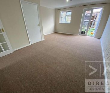 Middle Lane, Epsom, KT17 - Photo 2