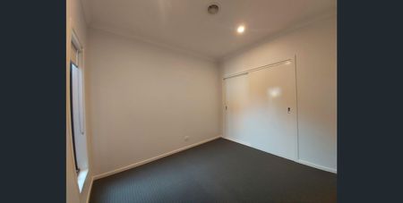 Splendid 4Br Family Home in Bonnie Brook! - Photo 5