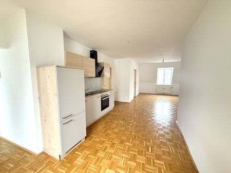 Zentrale 2-Zimmer Wohnung im Herzen von Wels - Photo 3