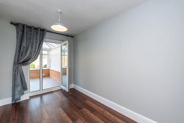 3 bedroom semi-detached house to rent - Photo 1