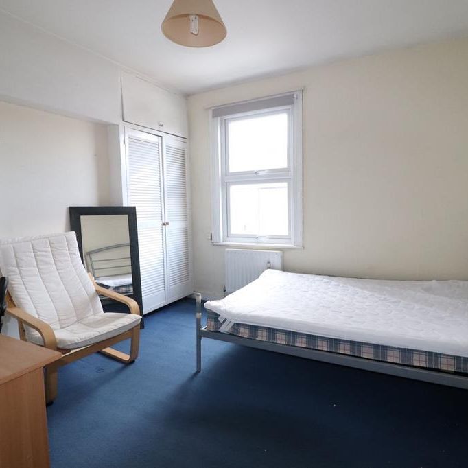 4 bedroom house share to rent - Photo 1